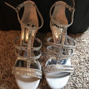 Gianni Bini silver heels